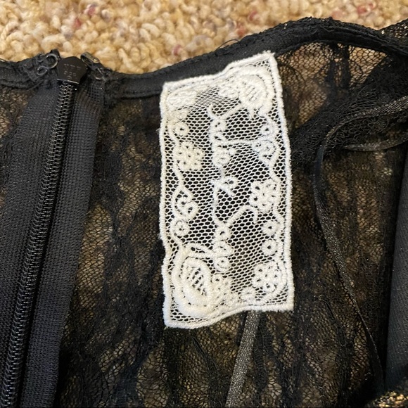 Sadie & Sage Star Print Dress - Picture 9 of 9